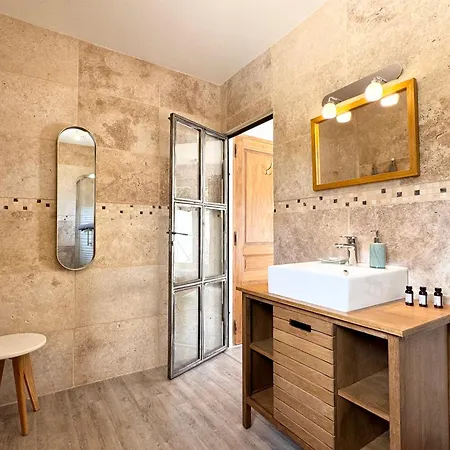 Les 5 Arches - Adult Only