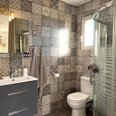 Les 5 Arches - Adult Only Bed and breakfast