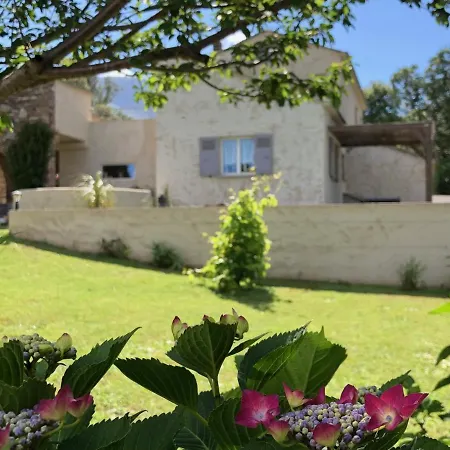 Les 5 Arches - Adult Only Bed & Breakfast