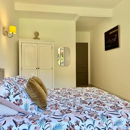 Les 5 Arches - Adult Only