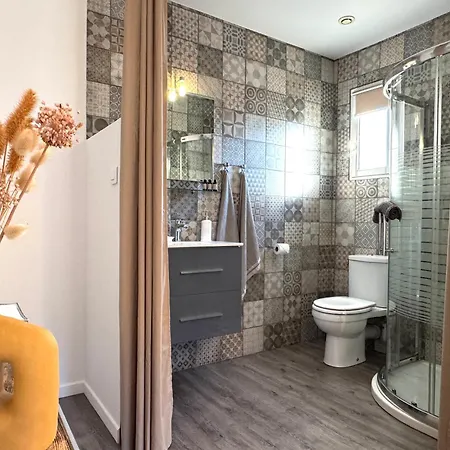 Les 5 Arches - Adult Only Bed & Breakfast