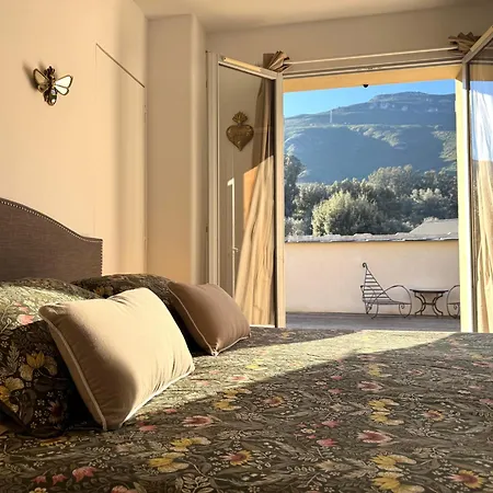Bed & Breakfast Les 5 Arches *